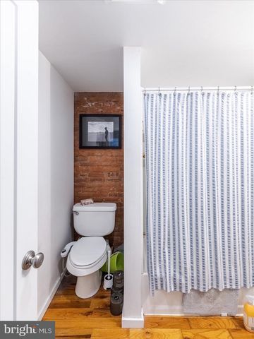 1812 W MASTER ST, Philadelphia, PA 19121