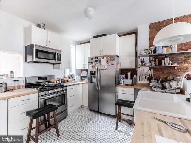 1812 W MASTER ST, Philadelphia, PA 19121