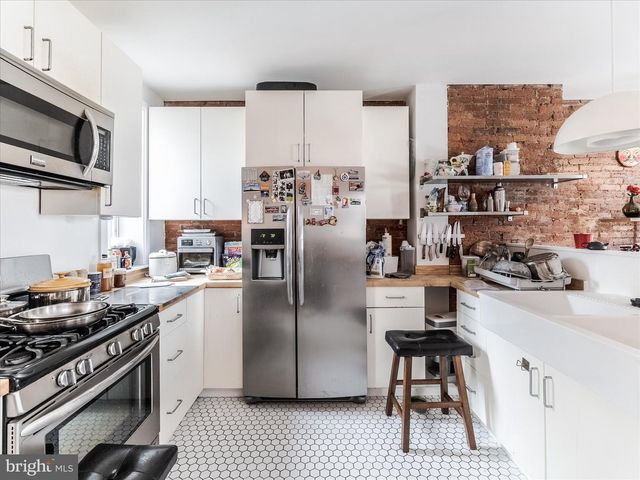 1812 W MASTER ST, Philadelphia, PA 19121