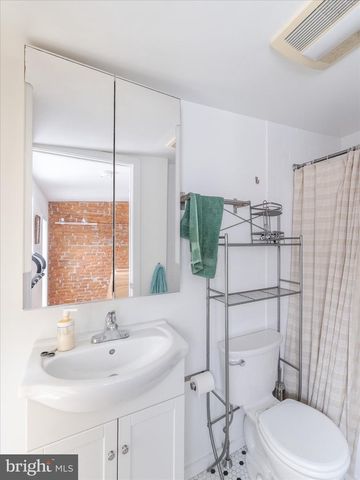 1812 W MASTER ST, Philadelphia, PA 19121