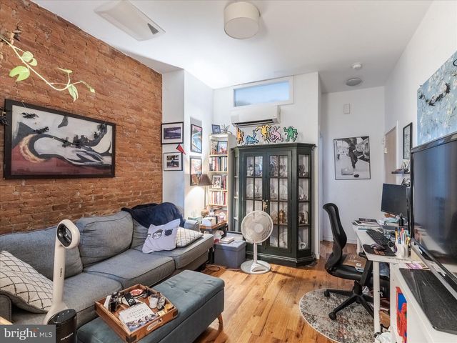 1812 W MASTER ST, Philadelphia, PA 19121