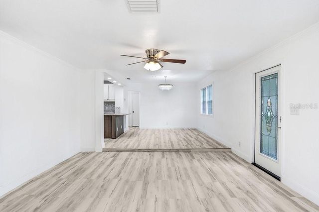 906 WOODLAWN AVENUE, Plant City, FL 33563