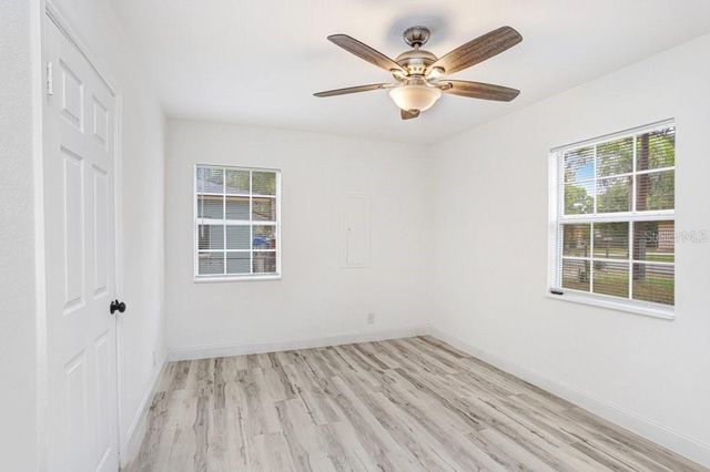 906 WOODLAWN AVENUE, Plant City, FL 33563