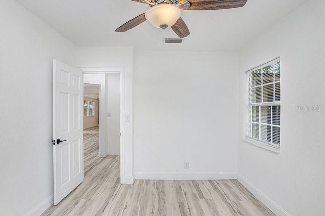 906 WOODLAWN AVENUE, Plant City, FL 33563