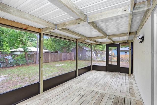 906 WOODLAWN AVENUE, Plant City, FL 33563