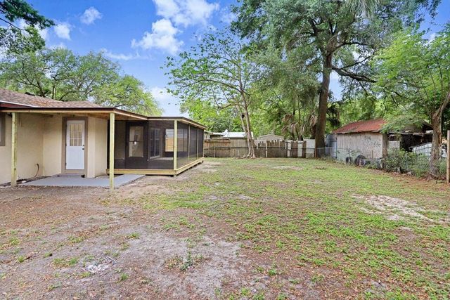 906 WOODLAWN AVENUE, Plant City, FL 33563