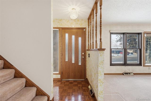 12 Baylor Drive, Longmont, CO 80503