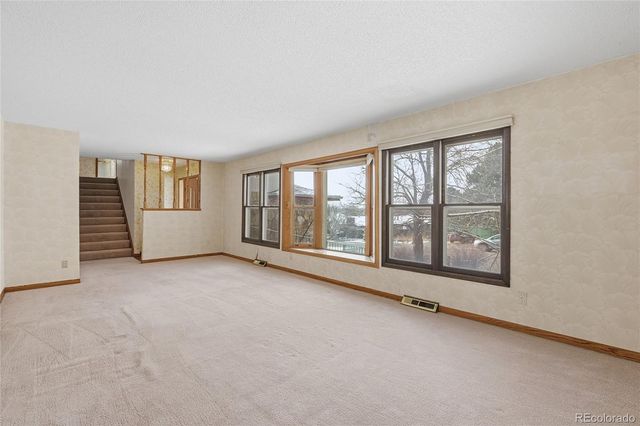 12 Baylor Drive, Longmont, CO 80503