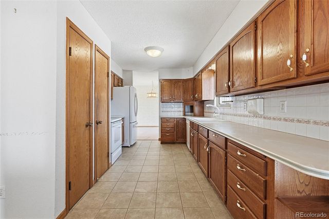 12 Baylor Drive, Longmont, CO 80503