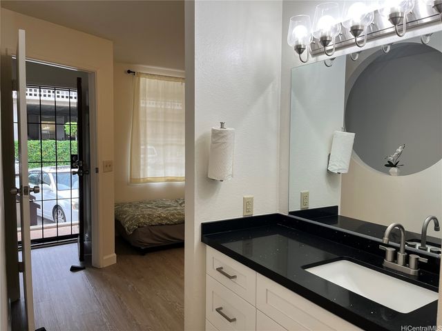98-282 Kaonohi Street 104, Aiea, HI 96701