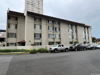 98-282 Kaonohi Street 104, Aiea, HI 96701