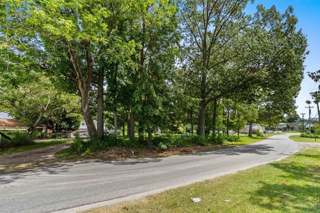 904 3rd Ave. N, Myrtle Beach, SC 29577