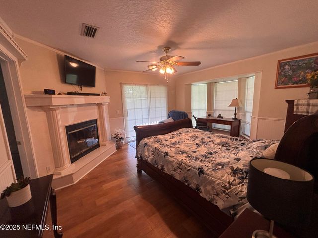 15813 BUTCH BAINE Drive, Jacksonville, FL 32218