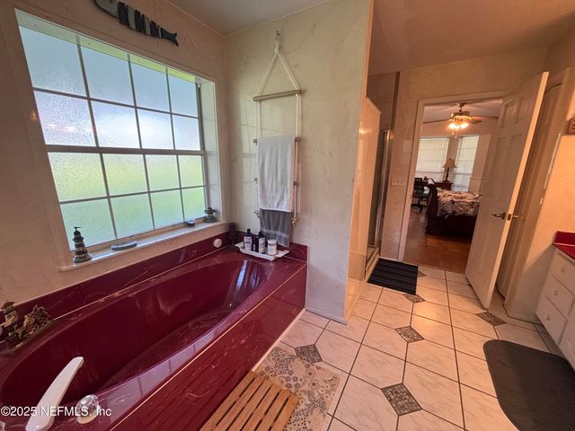 15813 BUTCH BAINE Drive, Jacksonville, FL 32218