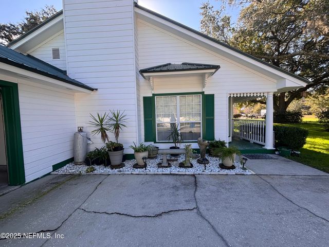 15813 BUTCH BAINE Drive, Jacksonville, FL 32218