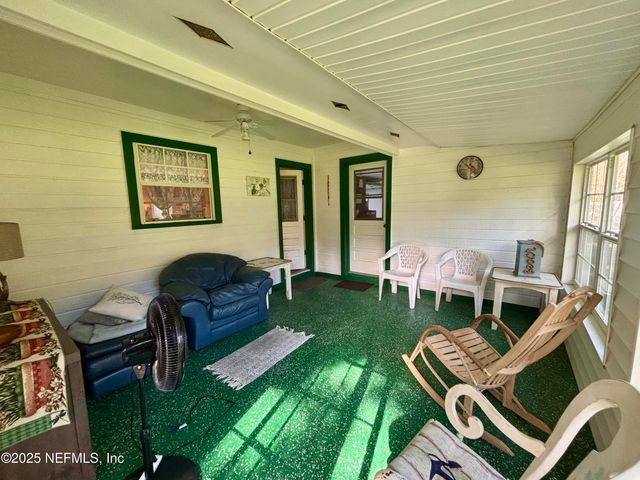 15813 BUTCH BAINE Drive, Jacksonville, FL 32218