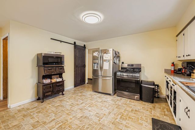 3977 Clover Avenue, Vadnais Heights, MN 55127