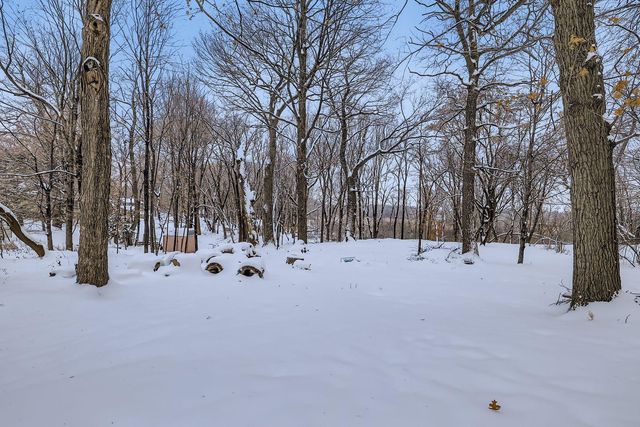 3977 Clover Avenue, Vadnais Heights, MN 55127