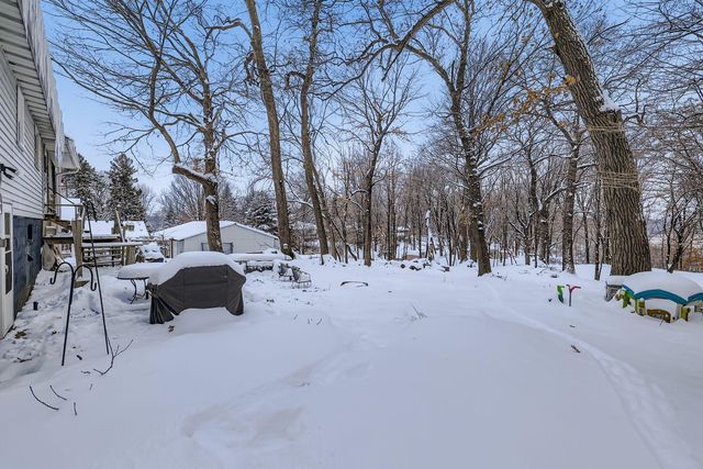 3977 Clover Avenue, Vadnais Heights, MN 55127