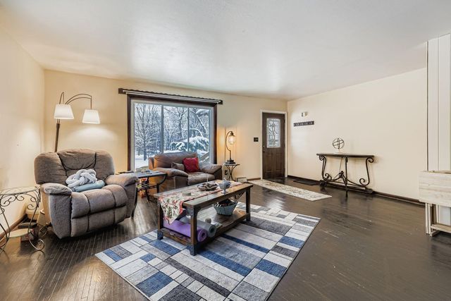 3977 Clover Avenue, Vadnais Heights, MN 55127