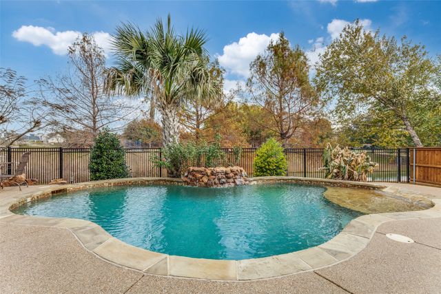 337 Farm View Trail, Keller, TX 76248