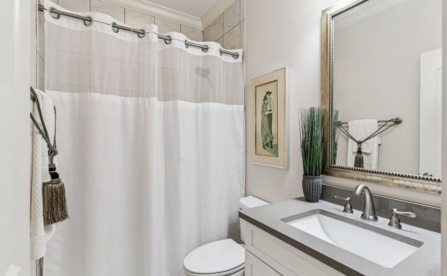 1086 Sinclair Pointe, St Simons Island, GA 31522