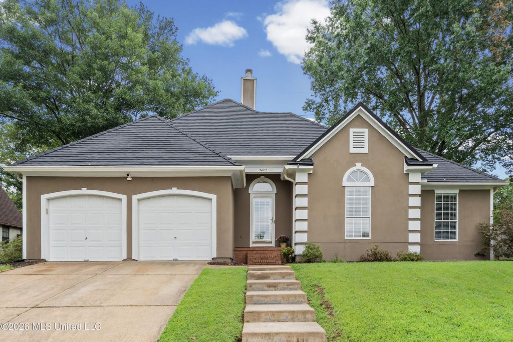 5402 Peach Trail Drive, Southaven, MS 38671 — exterior