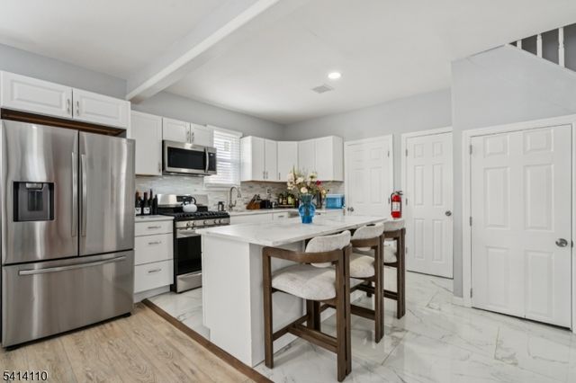 22 Pine Grove Ter, Newark City, NJ 07106