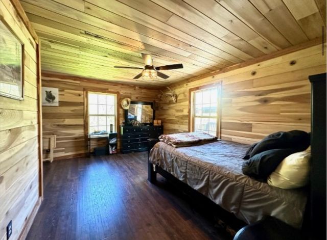 179 Puncheon Camp Ln, Bell Buckle, TN 37020
