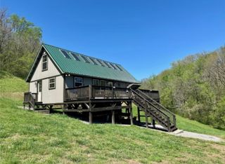 179 Puncheon Camp Ln, Bell Buckle, TN 37020