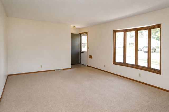 3007 Nash Road, Brooklyn Center, MN 55429