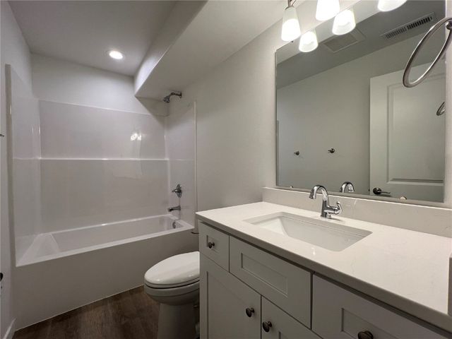 1620 Mitchell Place, Tiffin, IA 52340