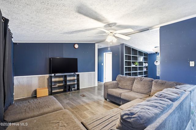 6140 Carolina Beach Road Trlr 39, Wilmington, NC 28412