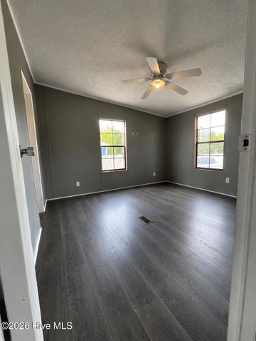 6140 Carolina Beach Road Trlr 39, Wilmington, NC 28412