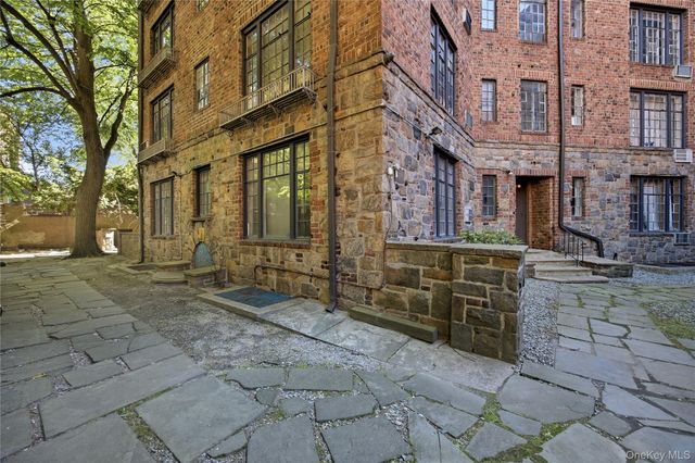 20 Continental Avenue 1K, Forest Hills, NY 11375