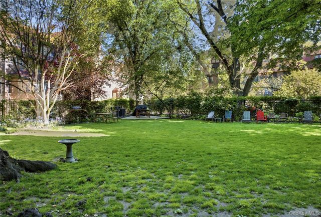 20 Continental Avenue 1K, Forest Hills, NY 11375