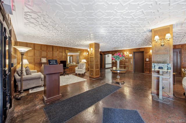20 Continental Avenue 1K, Forest Hills, NY 11375