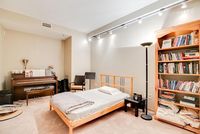 408 N 1st Street 305, Minneapolis, MN 55401