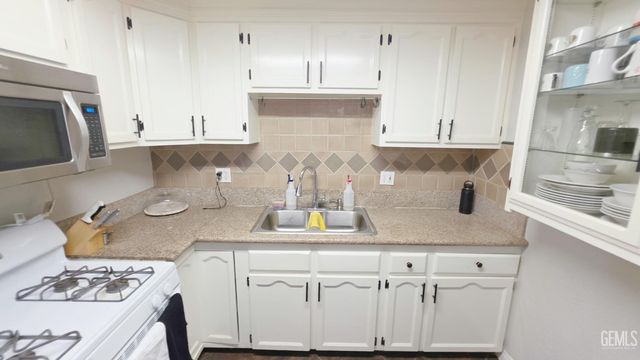 1610 Cunha Street, Bakersfield, CA 93305