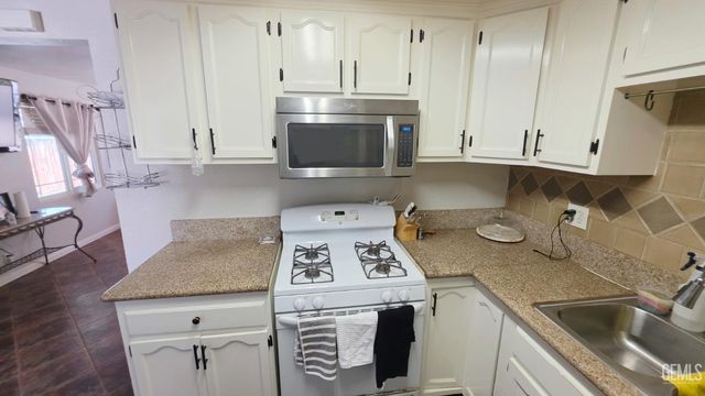 1610 Cunha Street, Bakersfield, CA 93305