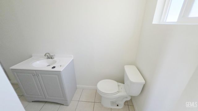 1610 Cunha Street, Bakersfield, CA 93305