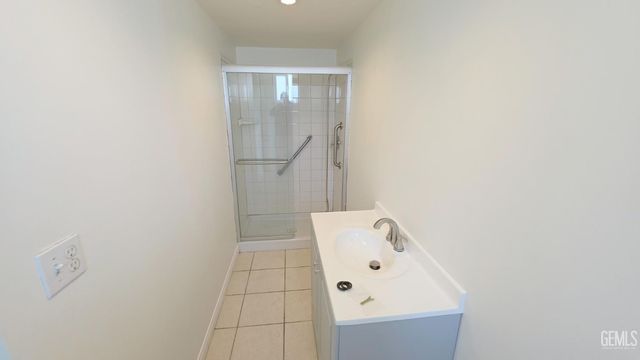 1610 Cunha Street, Bakersfield, CA 93305
