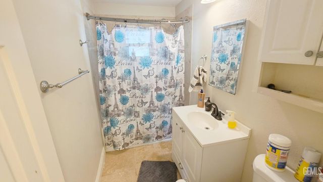 1610 Cunha Street, Bakersfield, CA 93305