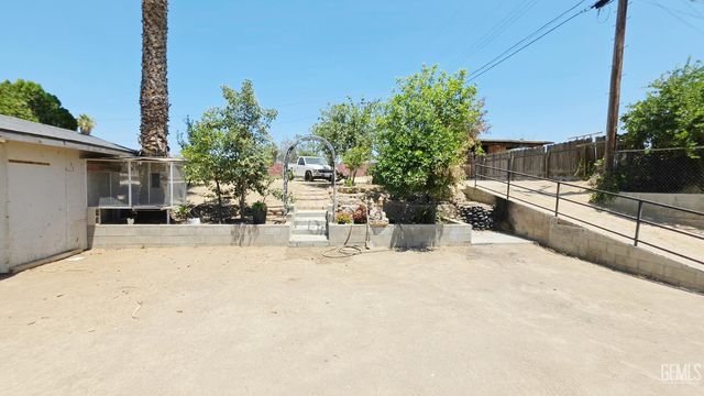 1610 Cunha Street, Bakersfield, CA 93305