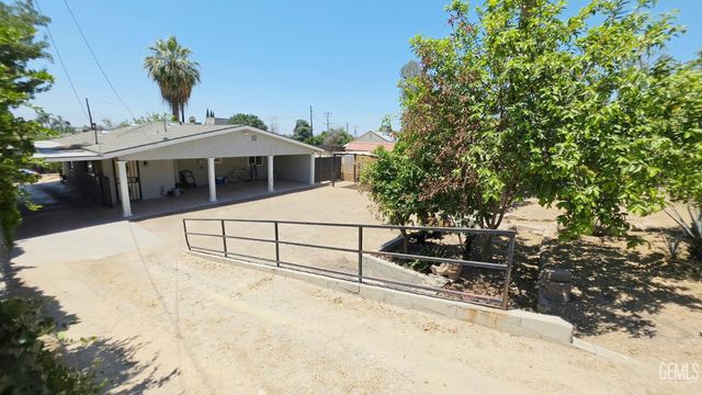 1610 Cunha Street, Bakersfield, CA 93305