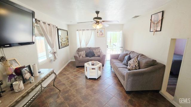 1610 Cunha Street, Bakersfield, CA 93305