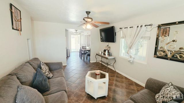 1610 Cunha Street, Bakersfield, CA 93305