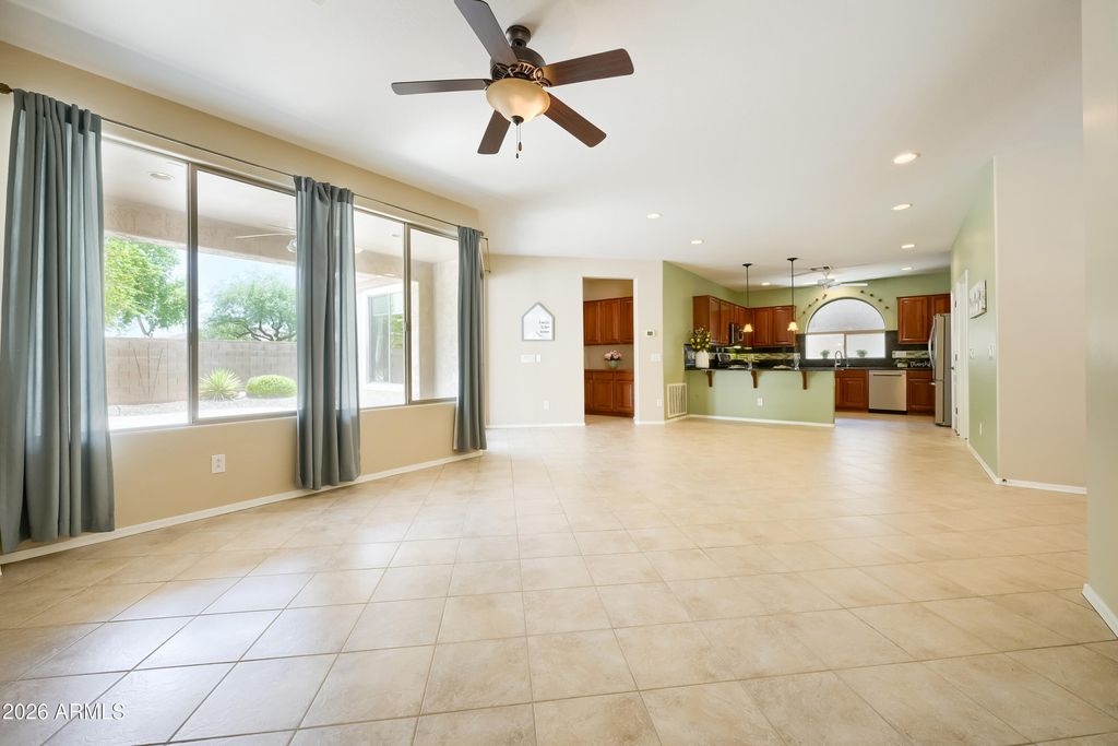 5467 S ALMOND Drive, Gilbert, AZ 85298 — photo 4