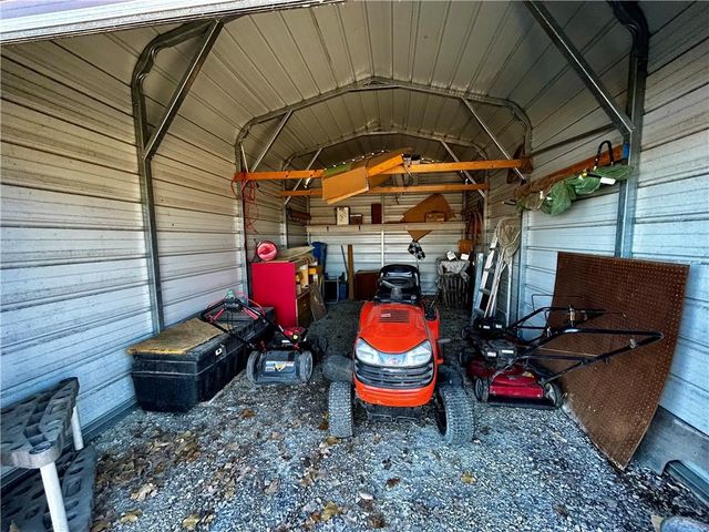 30643 Rosey Lane, Edwards, MO 65326