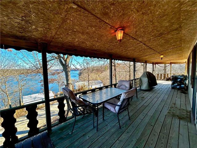 30643 Rosey Lane, Edwards, MO 65326